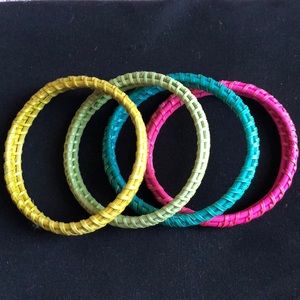 Set of 4 woven colored bracelets